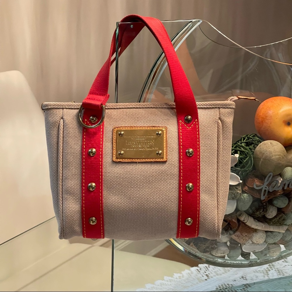 💯 % authentic Louis Vuitton bag!!